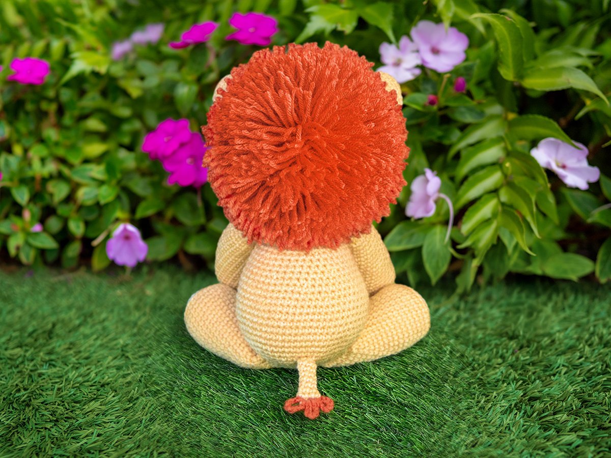 Free lion crochet pattern (back view)