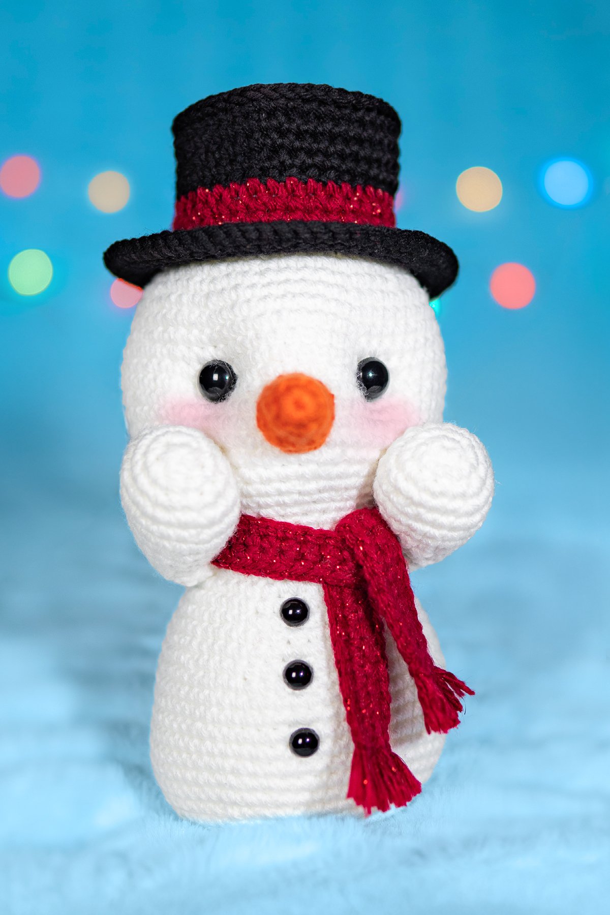Free snowman amigurumi pattern