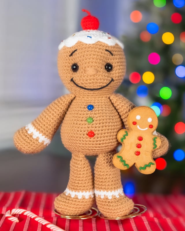 Free Gingerbread Man Crochet Pattern