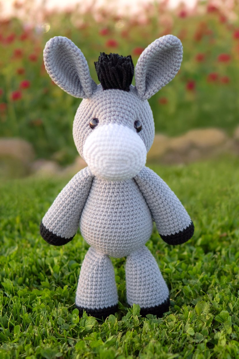 Crochet donkey (amigurumi pattern)