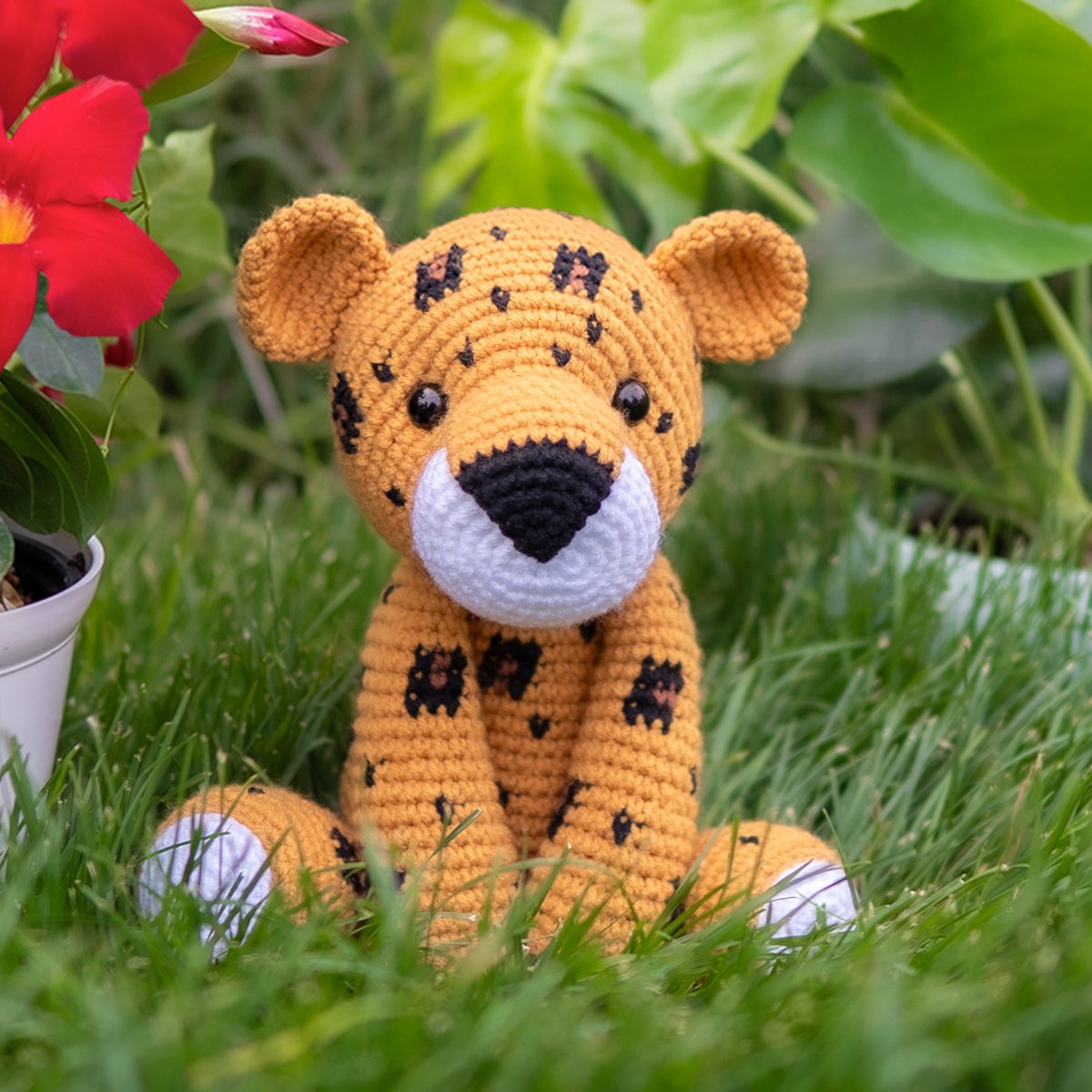 Crochet Jaguar (Free Amigurumi Pattern)