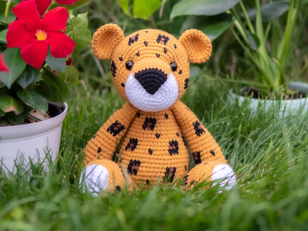 Free Jaguar Crochet Pattern (Font View)
