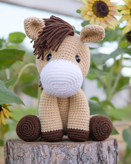 Free Horse Crochet Pattern (Amigurumi)